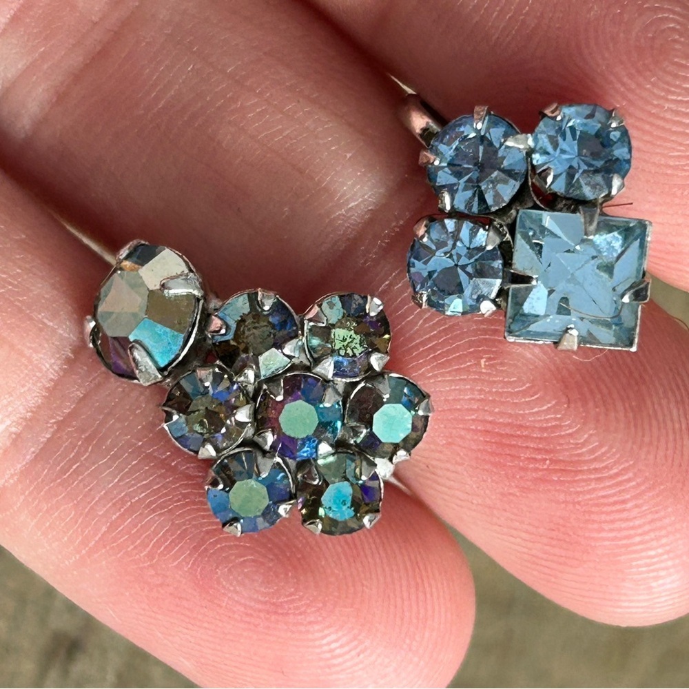 SHERMAN single Elegant Blue Crystal Earrings x 2